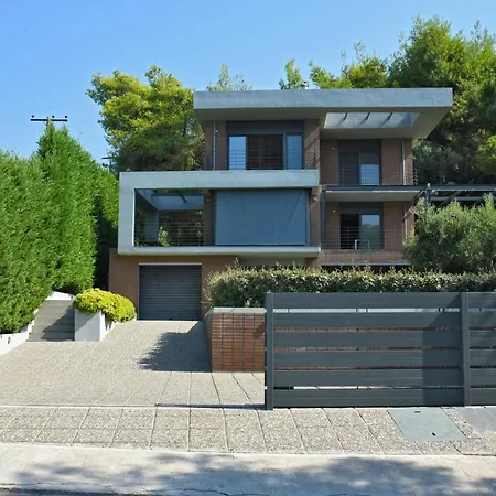 Seafront Villa *