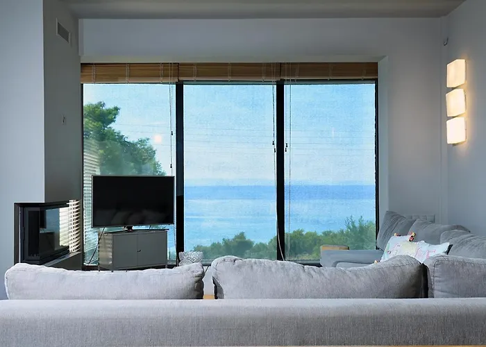 Villa Seafront *