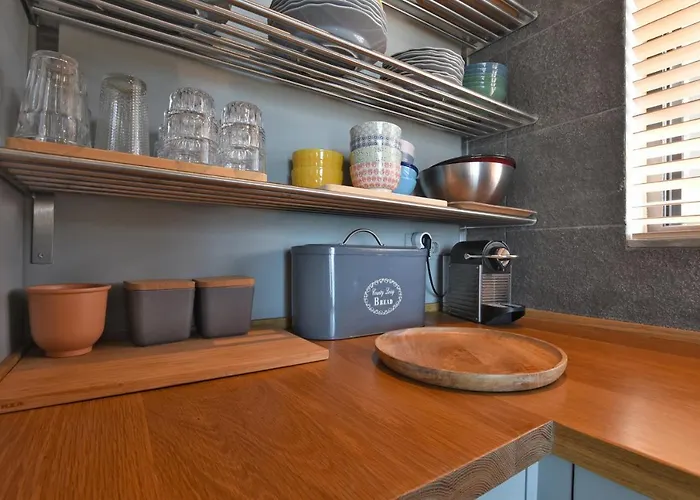 Seafront * Elia Nikitis